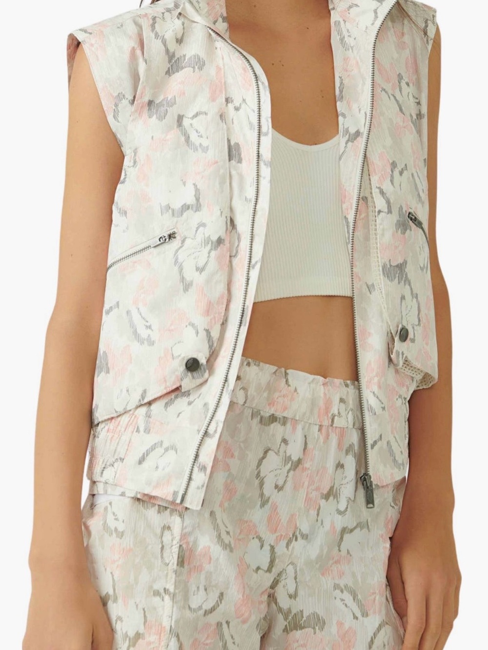 FREE PEOPLE NWOT OFF THE GRID PRINTED VEST LARGE